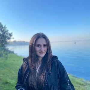 Babysitter available in Ashtown, Dublin, Co. Dublin, D07 N5V9, Ireland