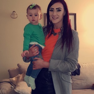Babysitter available in Moorehall Rise, County Louth, Ireland