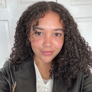 Babysitter required in Drinan, Swords, Co. Dublin, K67 XF22, Ireland