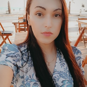 Babysitter available in Little Bray, Bray, Co. Wicklow, A98 R9K0, Ireland