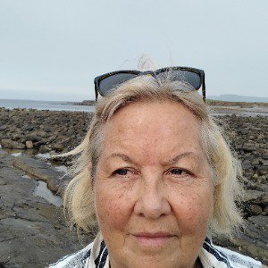 Babysitter required in County Sligo, Ireland