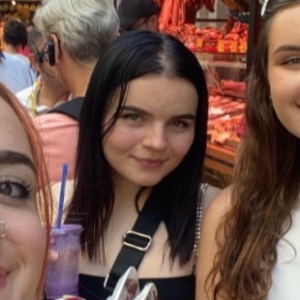 Babysitter available in Ballycrone, Co. Wicklow, A63 XE17, Ireland