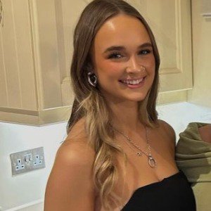 Babysitter available in Ballintemple, Cork, Co. Cork, T12 D7X8, Ireland