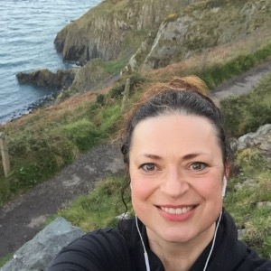 Babysitter required in Delgany Church Road, Apart 22 Block 2