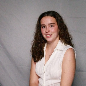 Babysitter available in Knocklyon, Dublin, Ireland