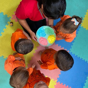 Babysitter required in North Wall, Dubl&iacute;n, D01 V99V, Irlanda