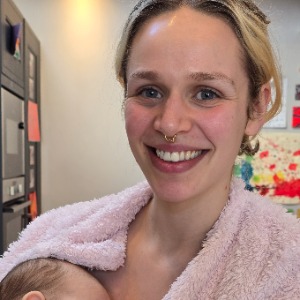 Babysitter required in Dublin, Co. Dublin, D03, Ireland