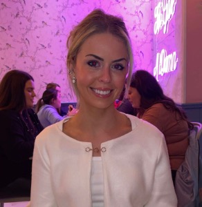 Babysitter available in Ballincollig, County Cork, Ireland