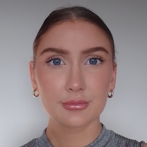Babysitter available in Fiddaun, Co. Roscommon, F35 AV21, Ireland