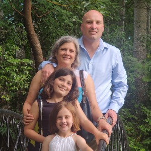 Babysitter required in Dublin, Co. Dublin, D04 V1W3, Ireland