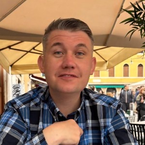 Babysitter required in Glasthule, Dublin, Co. Dublin, A96 Y8X7, Ireland