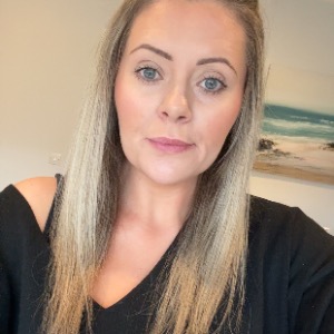 Babysitter required in Knocknagore, Co. Cork, P43 YW28, Ireland