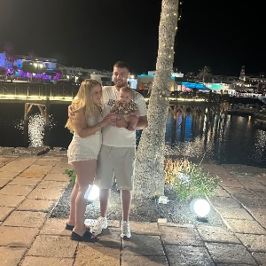 Babysitter required in Kilruddery Demesne West, Bray, Co. Wicklow, A98 KW21, Ireland