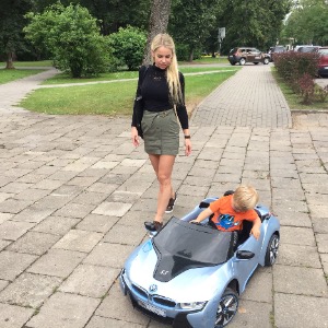 Babysitter required in Blanchardstown, Dublin, Ireland